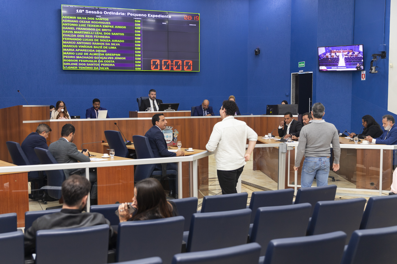 Vereadores aprovam programa Farmcia Veterinria Popular